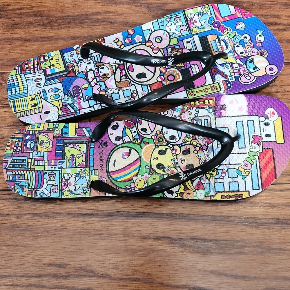 Tokidoki Womens Kawaii Flip Flop Sandals - Picture 2 of 5